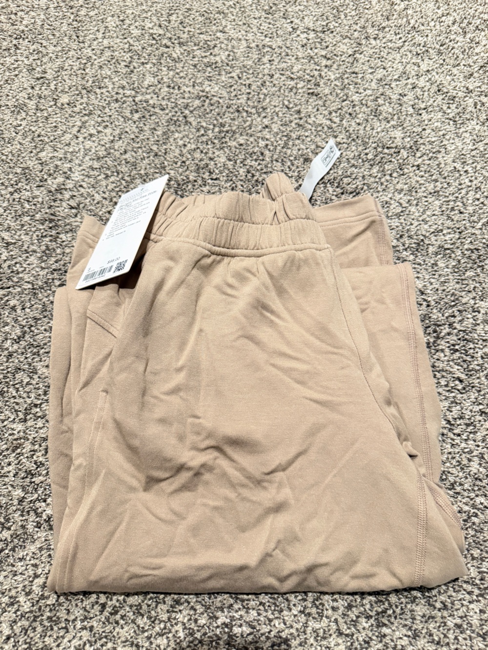 NWT BeCalm Mild-Rise Wide-Leg lululemon athletica Pant in Beige